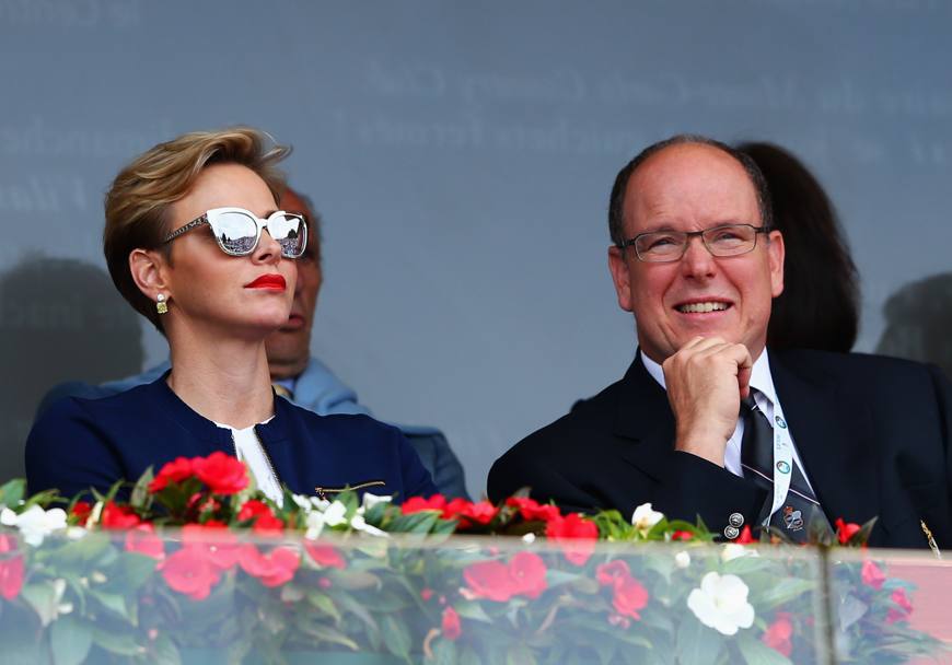 Il principe Alberto di Monaco e la moglie  Charlene seguono il match (Getty Images)